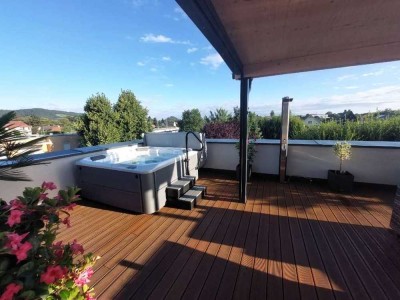 PROVISIONSFREI: Penthouse mit großzügiger Dachterrasse & Wintergarten in beliebter, zentraler Lage