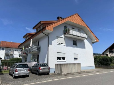 Charmante 3-Zimmer-Wohnung mit Balkon in ruhiger Feldrandlage
