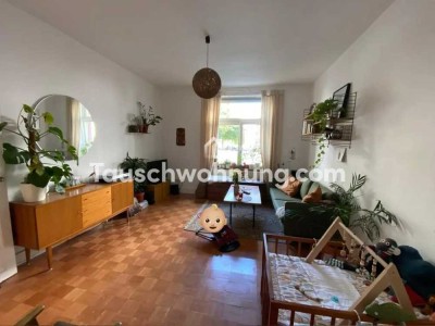 Tauschwohnung: Perfekt gelegenes Altbauschmuckstück mit Balkon