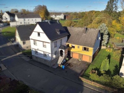 RESERVIERT !!Entdecke die Möglichkeiten!! Zwei Einfamillienhäuser zum Preis von einem!