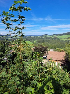 Traumhaftes Einfamilienhaus in Panoramalage mit Blick auf die Nagelfluh-Bergkette in 88179 Oberreute