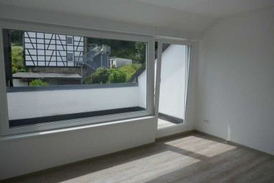Herdecke: Erstbezug nach Modernisierung- helle 2 Zimmer-Wohnung, 60 qm m. Balkon in grüner Lage!
