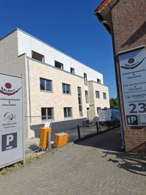 Neubau! Aufzug! Luxus Penthouse in der Gartenstadt! mit riesiger Dachterrasse