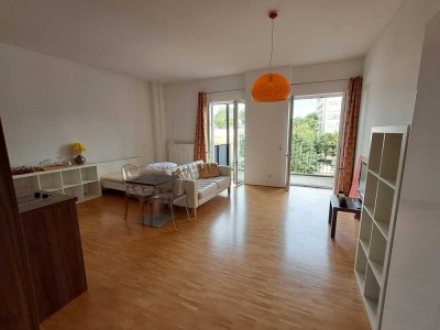 Möbliertes Balkonapartment in Innenstadtnähe