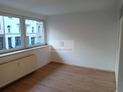 Stilvolles Wohnen im 1. OG mit Aufzug – Belgisches Viertel pur!