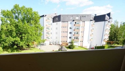 Ihr neues Zuhause! Gemütliche 3 Zimmer Wohnung mit Balkon in ruhiger Lage in Gera Lusan