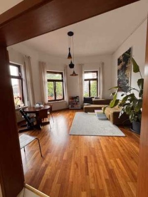 Geschmackvolle 3-Zimmer-Wohnung mit EBK in Frankfurt am Main