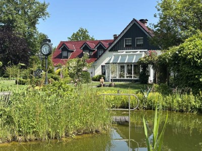 Großzügiger Landsitz in idyllischer Stadtrandlage