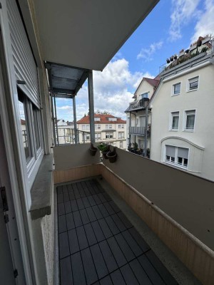 Komplete modernisierte 3-Zimmer Wohnung mit EBK und Balkon bei der Schwabstrasse S-Bahn Station