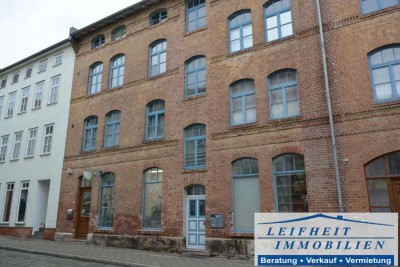 Direkt in der City - Hübsche Stadtwohnung mit Dachterrasse