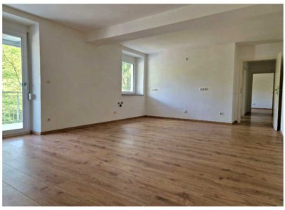780 € - 65 m² - 3.0 Zi.