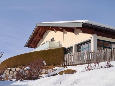 Exklusives Landhaus mit zwei Wohneinheiten in idyllischer Sonnenhanglage – Wohnen mit Panoramablick!