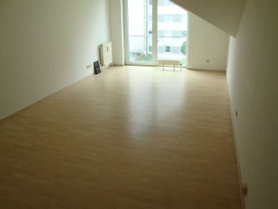 Ruhige Wohnlage, 1-Zi.-Wohnung, Laminat, TG-Stellplatz,  Wfl. ca. 27 m²