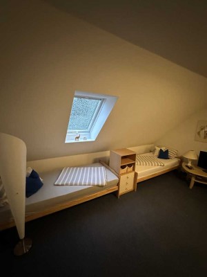 Pauschalmiete! Möbliertes 1-Zimmer-Apartment mit Tageslicht-Duschbad und Pantryküche in Strandnähe