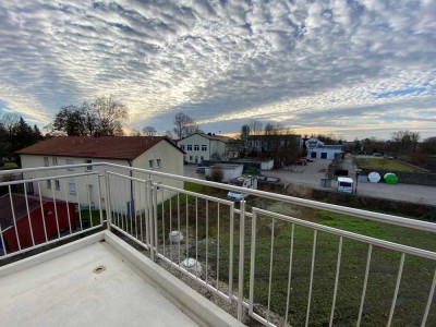 Neubau! Erstbezug! Tolle 4-Zimmer-Dachgesch. mit Gartenbenutzung