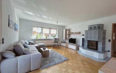 Helle 4-Zimmer-Wohnung mit Balkon und Kamin in Eppertshausen