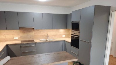 Moderne 3-Zimmer-Wohnung mit Terrasse &amp; KFZ Abstellplatz