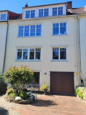 Charmante 3-Zimmer-Wohnung mit Garten und Garage in bevorzugter Lage in Bremen-Schwachhausen