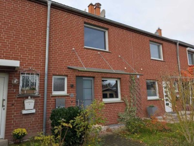 MGK bietet Sachsenhagen: familienfreundliches Reihenmittelhaus mit Garten und Garage