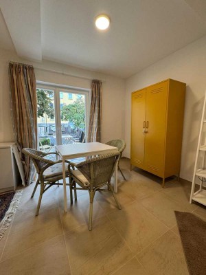 Frisch sanierte, voll ausgestattete & möblierte 1,5 Zi.-Wohnung in Würzburg