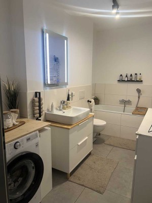 Moderne 3-Raum-Wohnung mit Loggia und Terasse in bester Lage