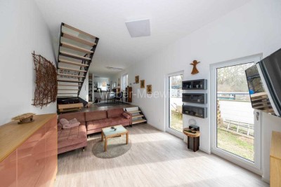 Haus-im-Haus-Charakter: hochwertige Maisonettewohnung mit Terrasse + Loggia