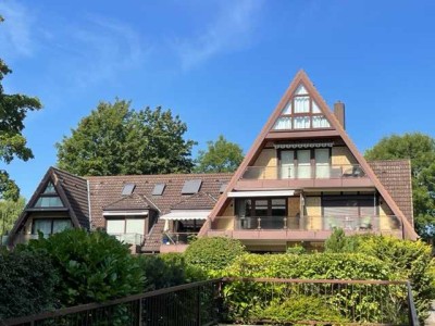 1. Reihe! Charmante 2-Zimmer-Maisonette-Whg. mit seitlichem Meerblick, EBK, Balkon, teilmöbliert