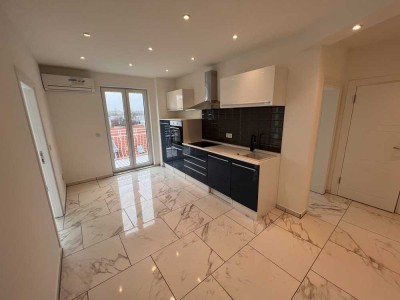 Franz-Körner-Str. 99: BESICHTIGUNG 21.08 um 16 Uhr - ZWEITBEZUG: 55 m² - 3 Zi, EBK, D-Bad, Balkon