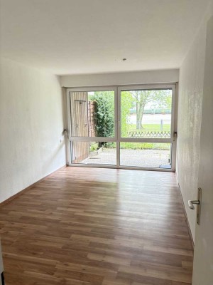 3-Zimmer Erdgeschosswohnung mit Garten und neuer EBK
