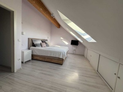 Maisonette Wohnung mit Balkon, Duplex Stellplatz in Daxlanden