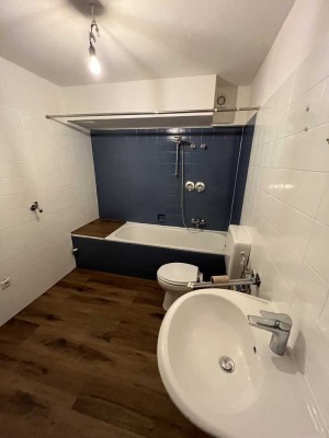 Sanierte Wohnung mit zwei Zimmern in Darmstadt