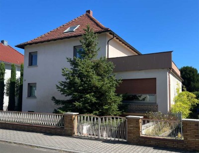 Zweifamilienhaus mit Potenzial in Lampertheim – 513 m² Grundstück; ruhige, zentrale Lage
