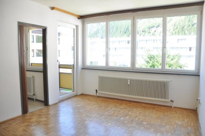 WOHN-STUDIO am oberen Plateau von Bad Gastein nahe der Kaiserin Elisabeth Promenade mit viel Fensterfläche und überdachter West-Loggia (keine Ferienwohnung)