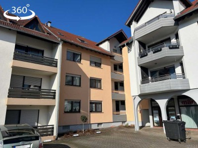 Zweizimmer-Wohnung im 1. OG mit Balkon, Kellerraum und Stellplatz im Freien
