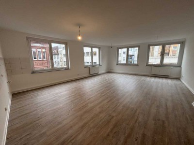 Großzügige 2-Zimmer-Wohnung im Herzen von Kaiserslautern