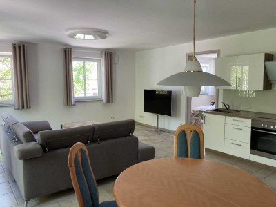 Helle, 2-Zimmer Wohnung mit Balkon in Forstinning