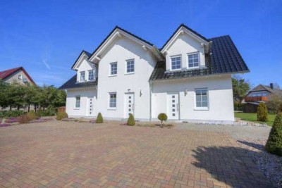 Ferienhaus FeWo auf 2 Ebenen in Trassenheide, möbliert, Wärmepumpe