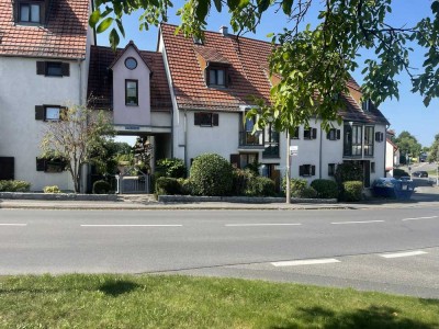 Helle 2-Zimmer-Wohnung mit Einbauküche, toller Aussicht & Duplex-Tiefgaragenstellplatz