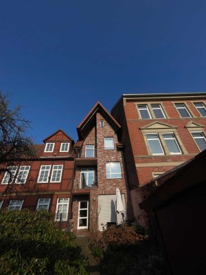 Charmantes Haus auf drei Etagen im Herzen der Celler Innenstadt mit Südterrasse und zwei Südbalkonen