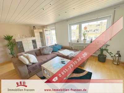 Trier: Traumhafte 4-ZKB-Wohnung mit Kamin, drei Balkonen, Gartennutzung, atemberaubenden Blick und b