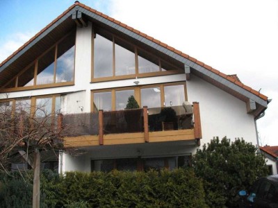 Sonnige 4-Zimmer Maisonette mit Balkon in Neu-Anspach