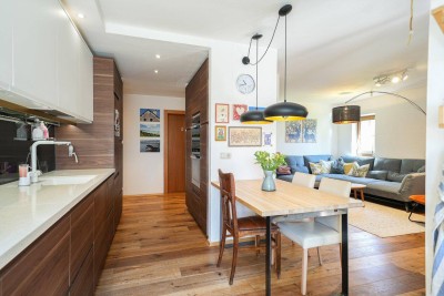 IHR RUHEPOL in den Bergen – Moderne Gartenwohnung mit Stil