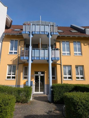 Provisionsfrei Unvermietete Erdgeschosswohnung in ruhiger Lage mit großer Terrasse