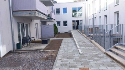 Schöne und neuwertige 7-Zimmer-Doppelhaushälfte mit gehobener Innenausstattung in Hördt