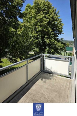 Ideale Familien-Wohlfühlwohnung mit Balkon in ruhiger und grüner Umgebung!