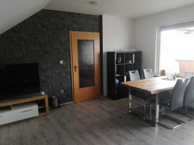 Neuwertige 2-Raum-Dachgeschosswohnung mit Loggia in Iserlohn Sümmern
