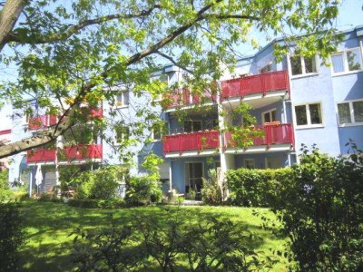 Nahe Jakob-Kaiser-Platz in ruhiger Lage 2. OG. Balkonwohnung, EBK, offen gestaltet, neu kernsaniert