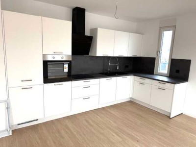 Moderne Maissonette Wohnung mit 4 Schlafzimmer und kleiner sep. Garten