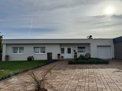 Provisionsfrei - Bungalow zu verkaufen  Makler anfragen sind unerwünscht .