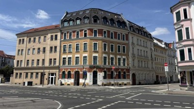 "Modernisierte DG-Wohnung in Altbau – sofort bezugsfrei"